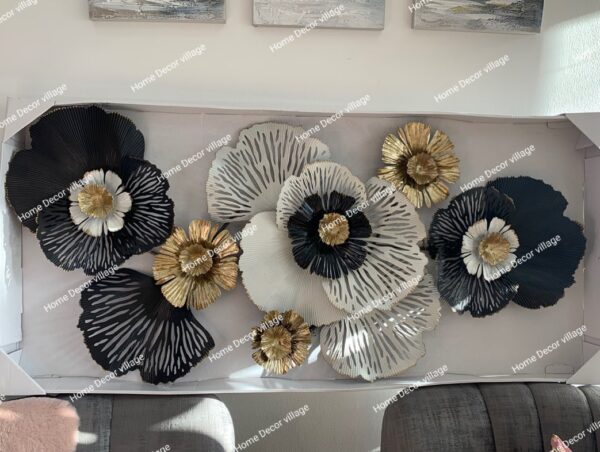 Luxury Black & Gold Floral Metal Wall Art – Handcrafted 3D Wall Decor for Living Room & Bedroom